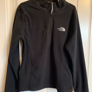 Girls North Face jacket. Black. Girls Medium.